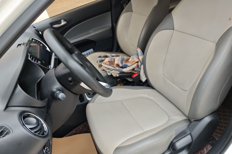 Used Kia Pegas 2019 1.4L Manual Value Edition National VI Standard Left Front Seat