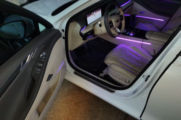 Used Genesis G80 2024 2.5T Four-Wheel Drive Luxury Edition
