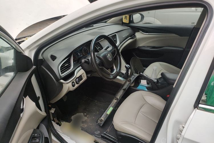 Used Buick GT 2018 15T Manual Elite Version China V Standard
