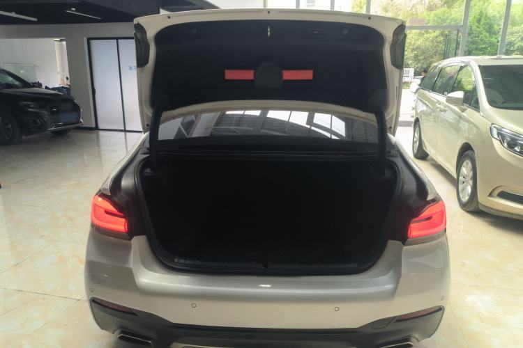 Used BMW 5 Series 2022 Restyled 525Li M Sport Package
