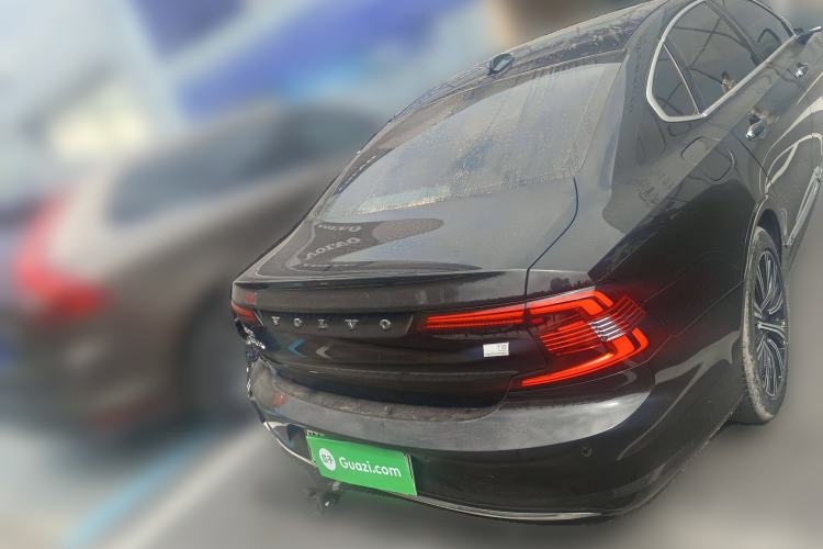 Used Volvo S90 New Energy 2022 T8 eDrive Hybrid Luxury Edition
