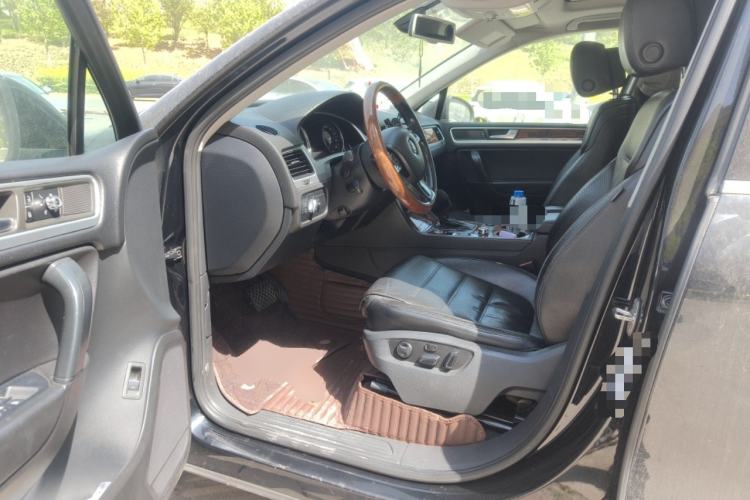 Used Volkswagen Touareg 2011 3.0 TSI High-End Version