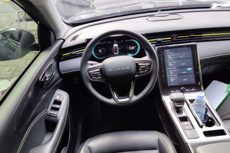 Used Roewe RX5 2023 PLUS 330TGI Automatic Trendsetting Smart Edition