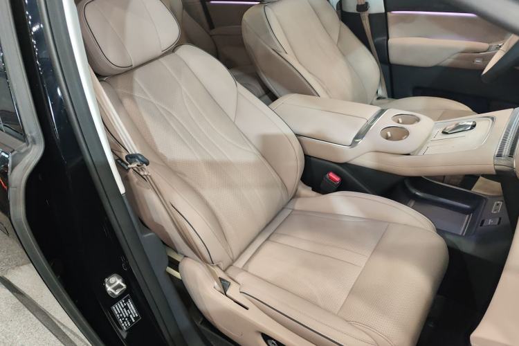 Used XPeng X9 2025 740 Ultra-Long Range Max