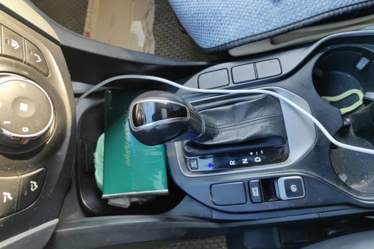 Used Hyundai Santa Fe 2013 2.4L Automatic 4x4 Comfort Edition