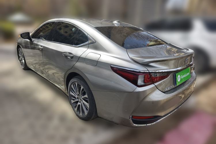 Used Lexus ES 2020 260 Deluxe Edition
