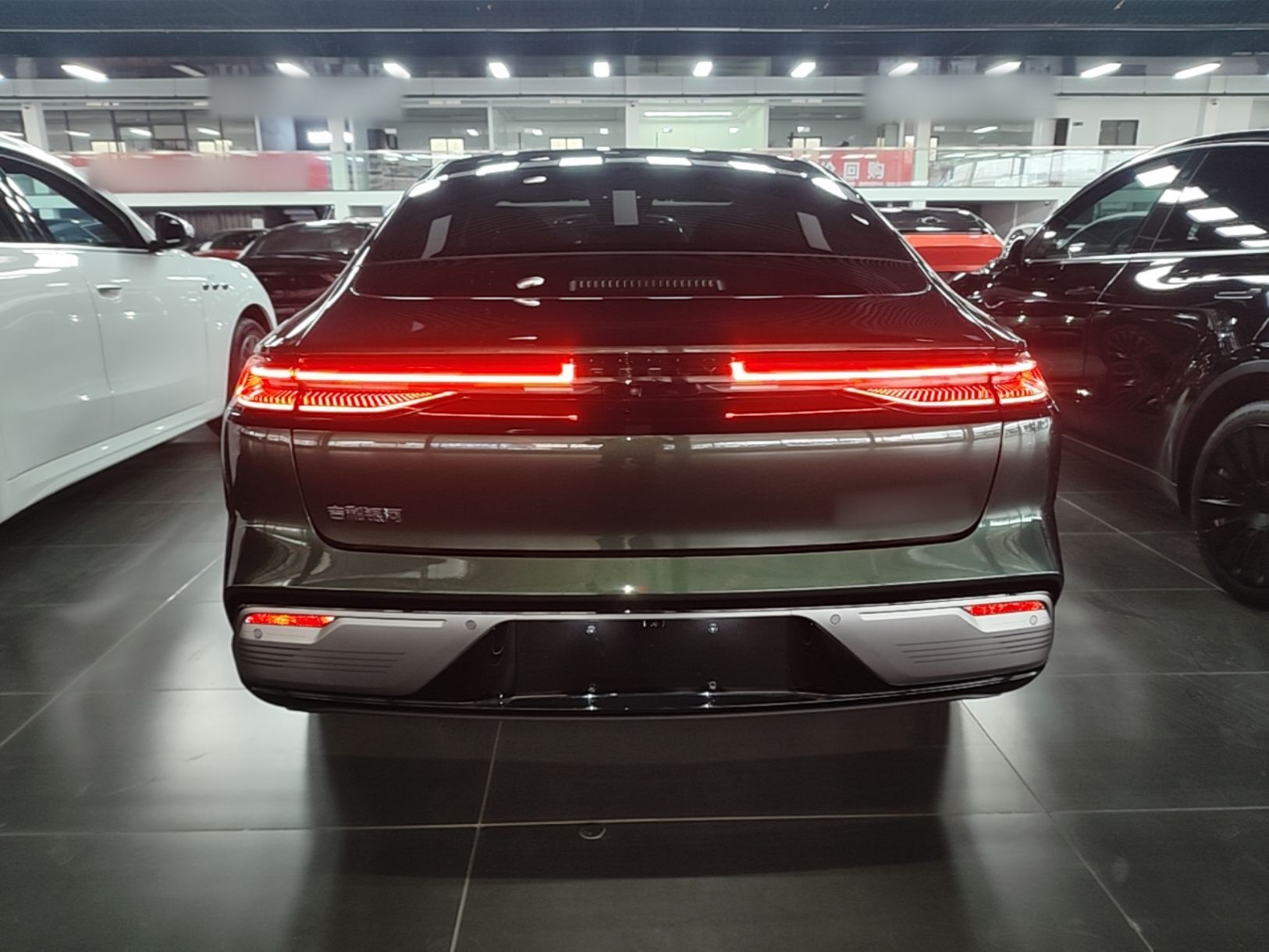 Geely Galaxy 8 2026 Model 225km EM-i Long-Range Galaxy Edition — снимка 5