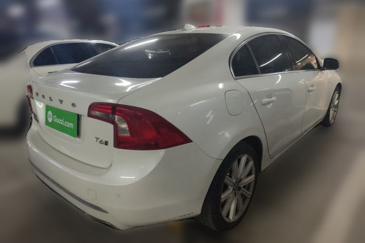 Used Volvo S60 New Energy 2015 S60L E-Drive Hybrid T6 Smart Drive Edition
