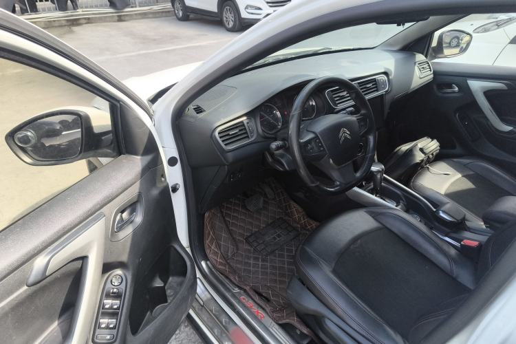 Used Citroen C3-XR 2015 1.6THP Automatic Pioneer Model