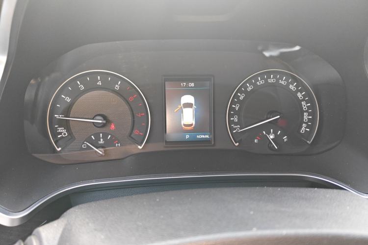 Used Wey VV5 2019 Upgraded Model 2.0T Two-Wheel Drive Ultra-Luxury Version China V Standard
