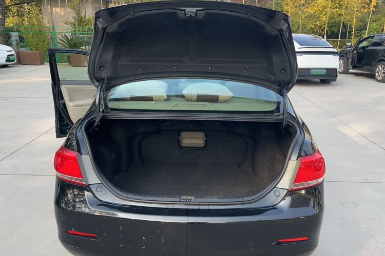 Used Toyota Camry 2013 200G Classic Luxury Edition
