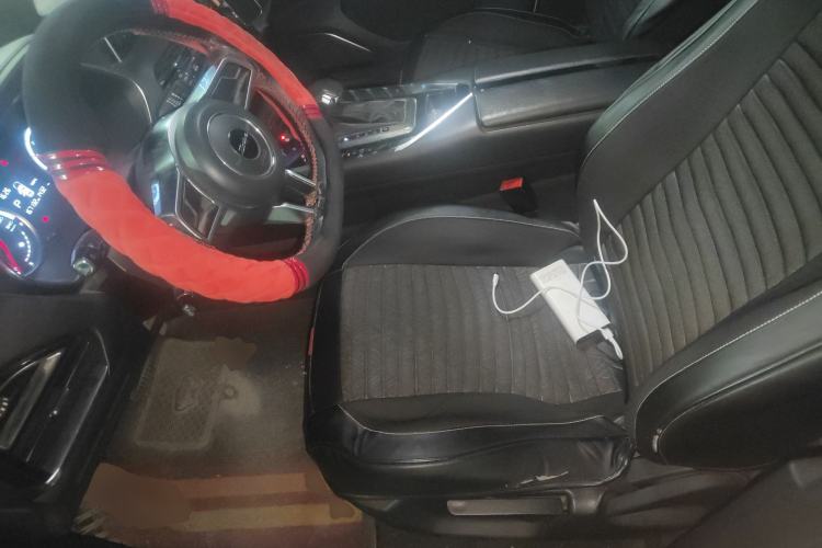 Used Zotye T500 2018 1.5T Automatic Luxury Model Left Front Seat