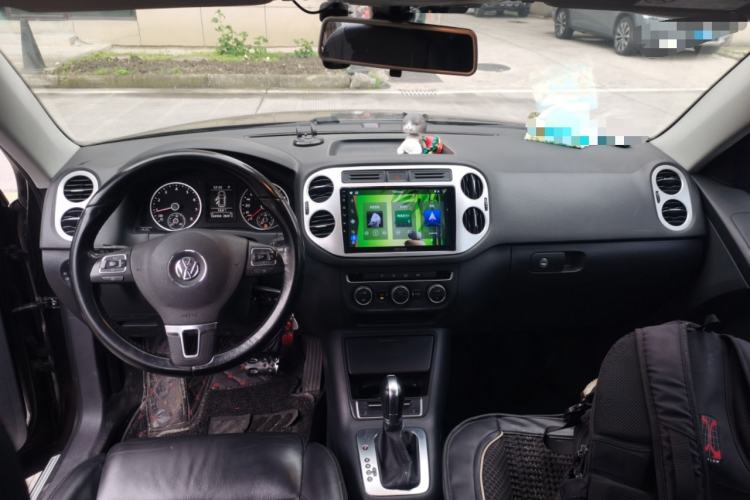 Used Volkswagen Tiguan 2015 1.8TSI Automatic Two-Wheel Drive Comfort Edition Center Console