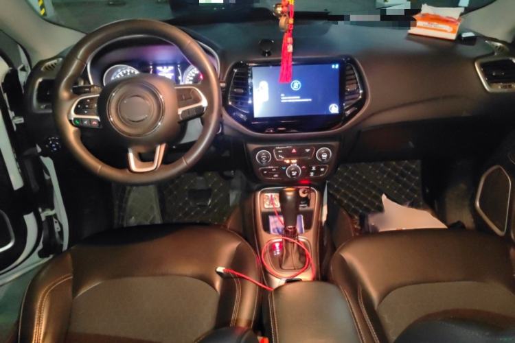 Used Jeep Compass 2017 200T Automatic Enjoyment Version Interior 2