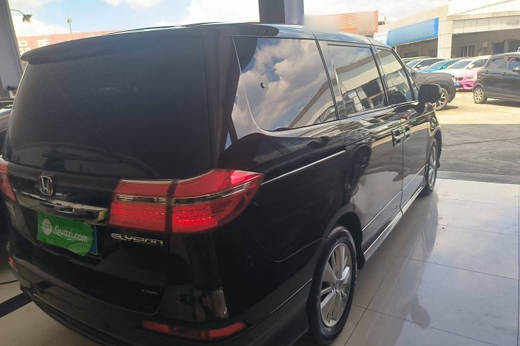 Used Honda Elysion 2012 2.4L VTi Luxury Edition
