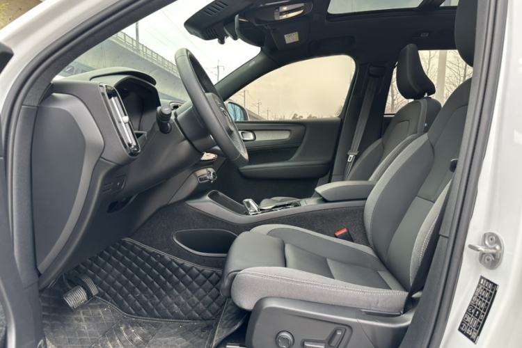 Used Volvo XC40 2023 B3 Zhiyuan Luxury Edition
