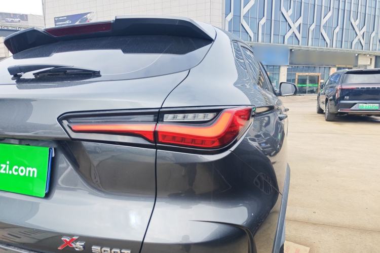 Used CHANGAN OSHAN X5 2021 1.5T DCT Luxury Edition Right Rear Taillight