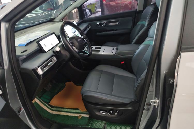 Used AION Y 2023 Plus 510 Smart Edition
