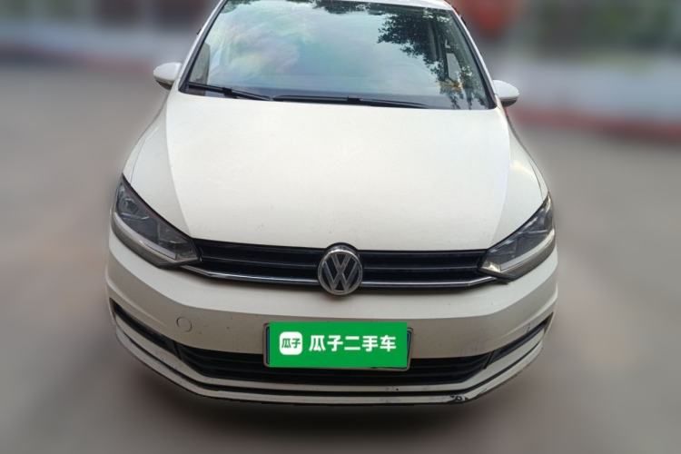 Used Volkswagen Touran 2016 Volkswagen Touran L 280TSI Manual Trend Edition
