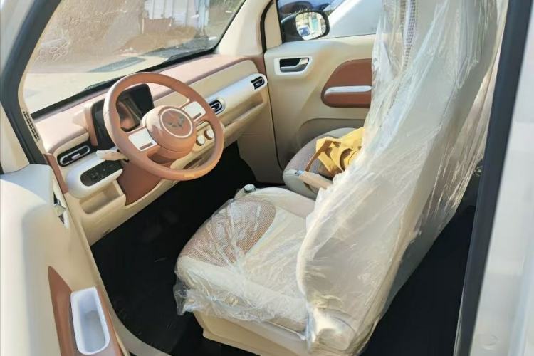 Used Wuling Hongguang MINIEV 2024 3rd Generation 215km Youth Edition