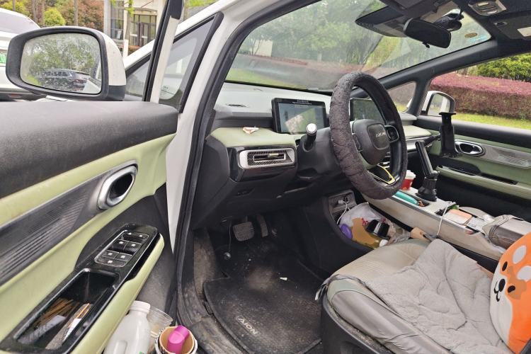 Used AION Y 2022 Plus 80 Smart Edition Driver Seat