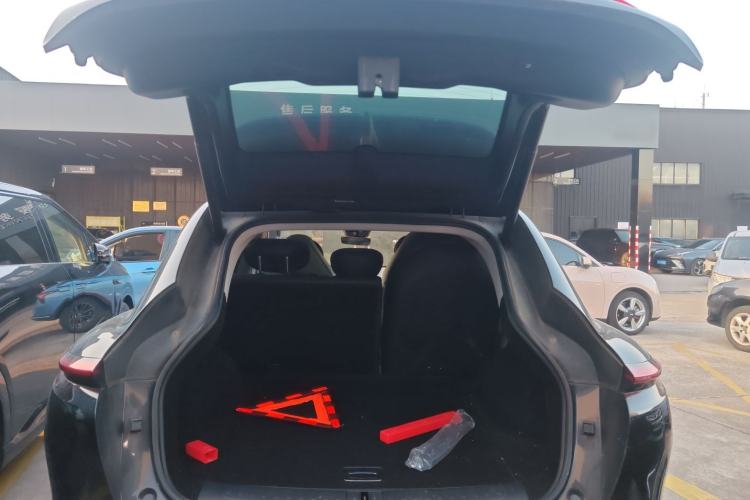 Used IM LS7 2023 90 kWh Elite All-Wheel-Drive Version