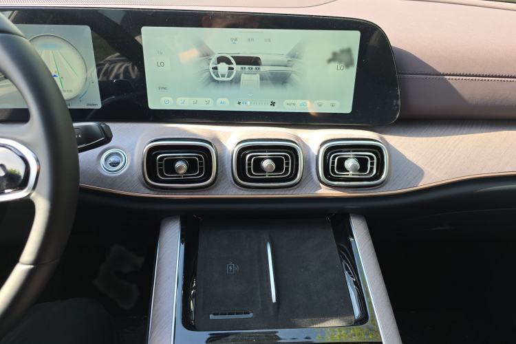 Used Chery Tiggo 9 2024 2.0T Automatic Two-Wheel Drive Ultra-Comfortable Deluxe Edition