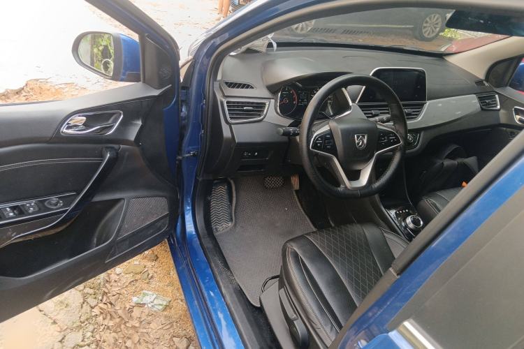 Used Baojun 310W 2018 1.5L Automatic Luxury Version China V
