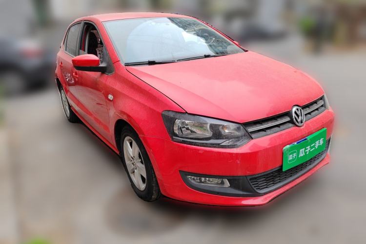 Used Volkswagen Polo 2011 1.4L Manual ZhiShang Edition Front Right 45 Deg