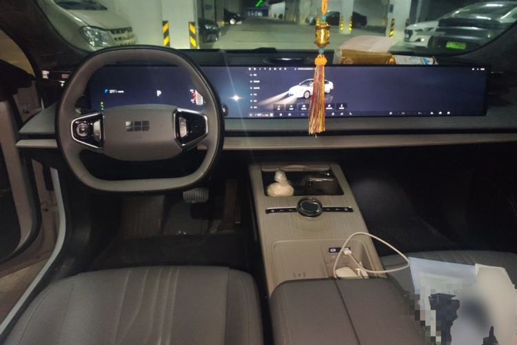 Used Geely Galaxy E8 2024 665 km Range Rear-Drive Starship Long-Range Version