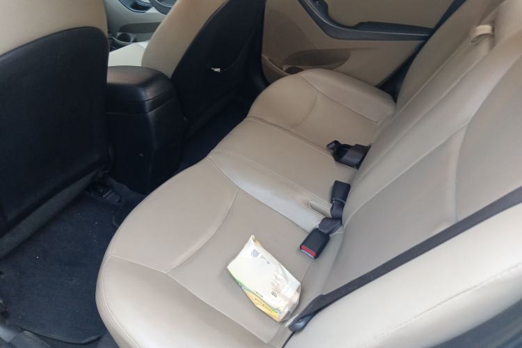 Used Hyundai Elantra (5th Generation / Langdong) 2015 1.6L Automatic Leading Model