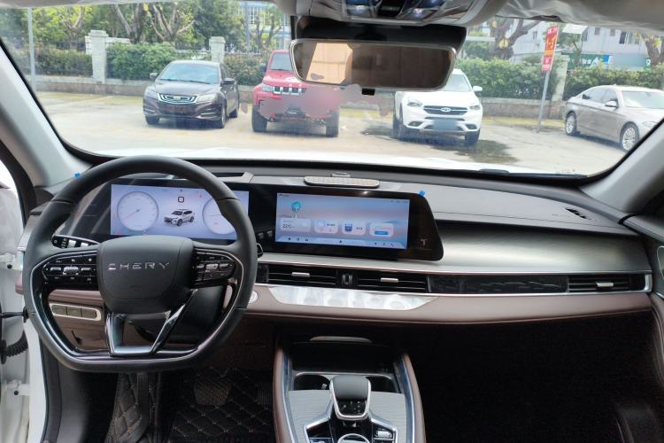 Used Chery Tiggo 8 PRO 2024 Champion Edition 390T Two-Wheel Drive Peak Version 5 Seats
