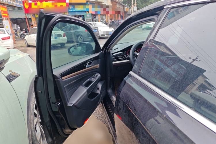 Used Volkswagen Passat 2020 330TSI Luxury Edition China VI
