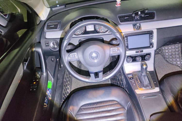 Used Volkswagen Magotan 2013 1.8TSI Premier Model
