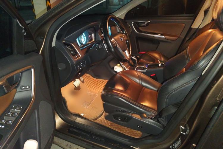 Used Volvo XC60 2015 T5 AWD Smart Drive Edition