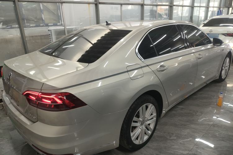 Used Volkswagen Phideon 2016 380TSI Two-Wheel-Drive Supreme Edition