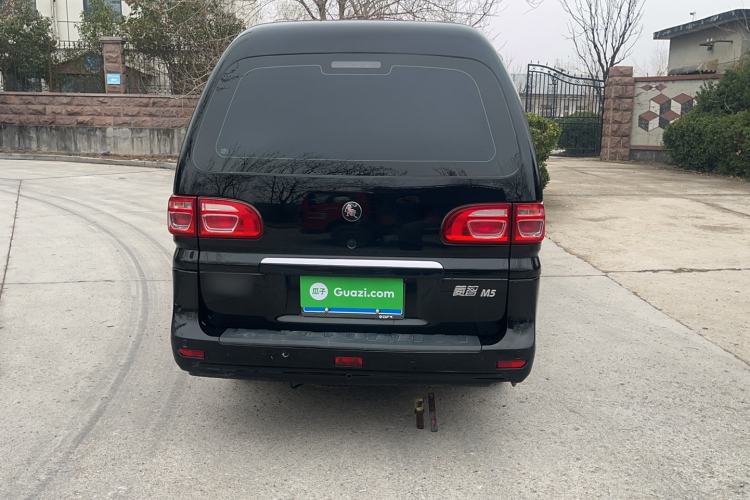 Used FORTHING Lingzhi 2023 M5L 1.6L Comfort 9-Seater
