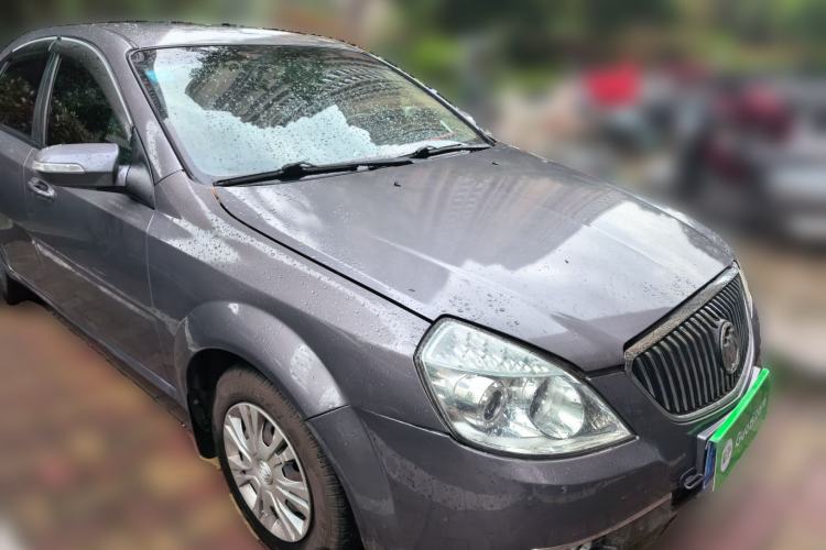 Used Buick Excelle 2011 1.6LX-AT Front Right 45 Deg