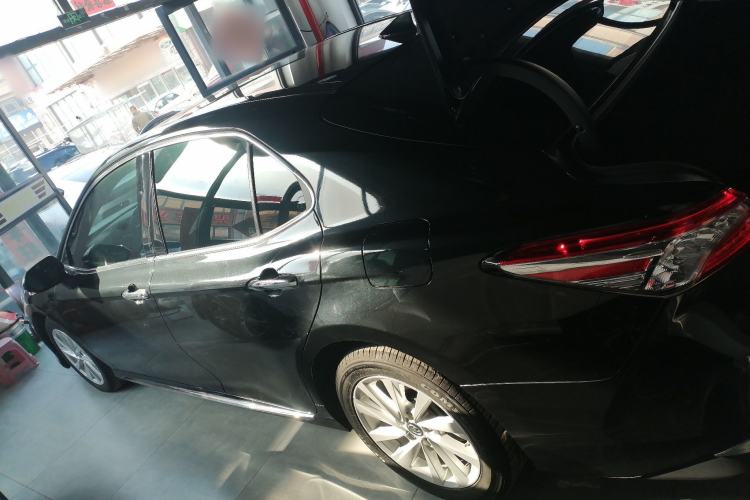 Used Toyota Camry 2023 2.0G Luxury Edition
