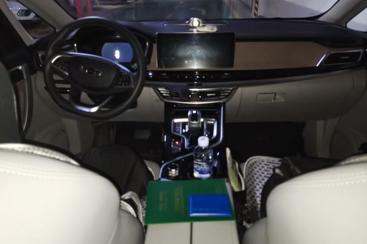 Used Geely Auto Jiajie 2019 1.8TD Automatic Enjoyment Model Center Console