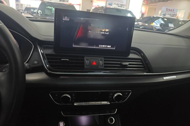 Used Audi Q5L 2022 40T Luxury Dynamic Model
