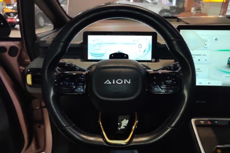 Used AION Y 2022 70 Tech Edition Lithium Iron Phosphate Steering Wheel