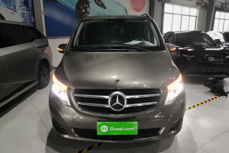 Used Mercedes-Benz V-Class 2017 V 260 Avantgarde Edition