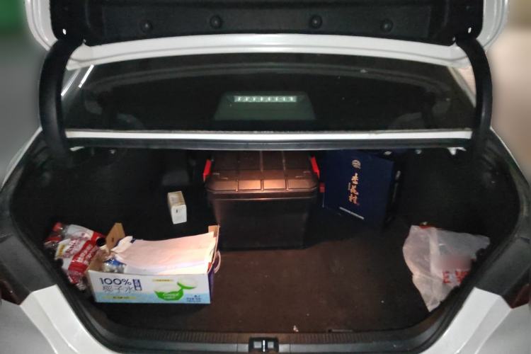 Used Toyota Camry 2018 2.0G Luxury Edition Trunk