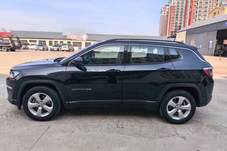 Used Jeep Compass 2019 220T Automatic Family Edition
