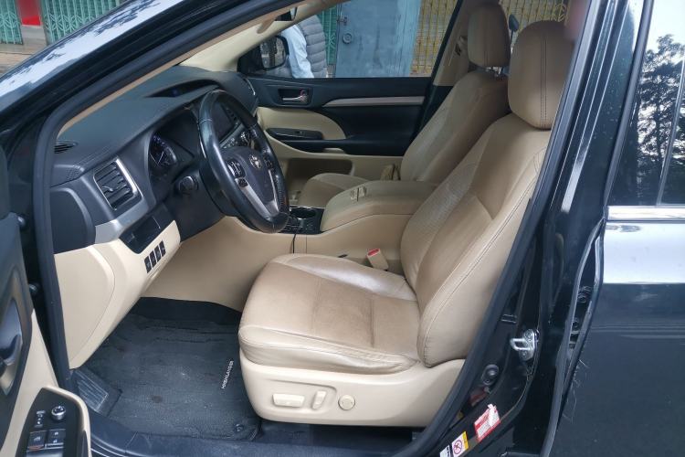 Used Toyota Highlander 2018 2.0T Four-Wheel Drive Prestige Version 7 Seats China V Emission Standard Left Front Seat