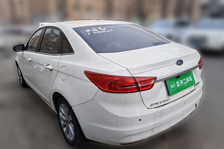 Used Ford Escort 2015 1.5L Automatic Fashion Model
