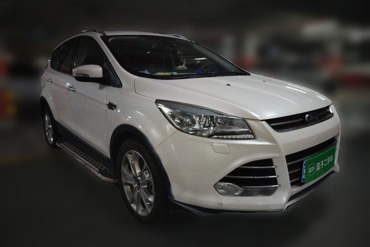 Used Ford Kuga 2015 2.0L GTDi Four-Wheel-Drive Sport Model
