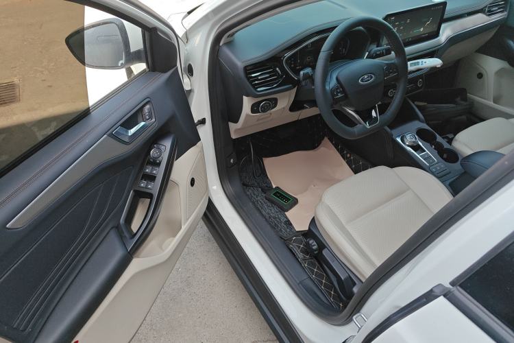 Used Ford Focus 2021 Sedan EcoBoost 180 Automatic Trendy Model