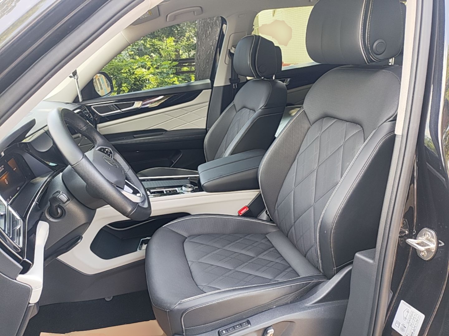 Vordere Reihe im Auto